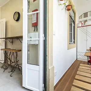 Groovy M2 R3 - Amazing Double With En-suite Bathroom , Lisboa Portugal