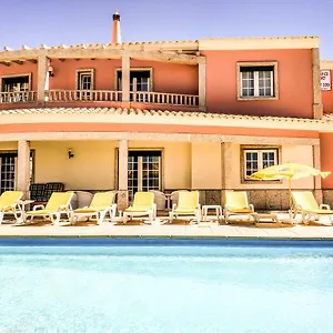 2* Pensión Lounge