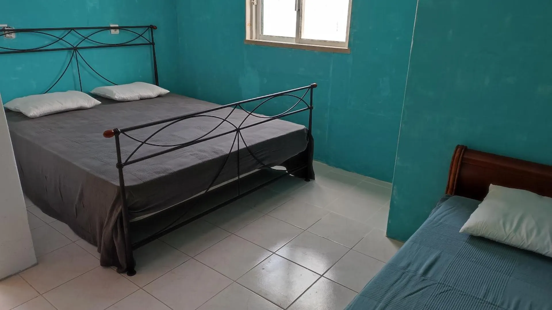 Pedro Samora Albufeira Hostel